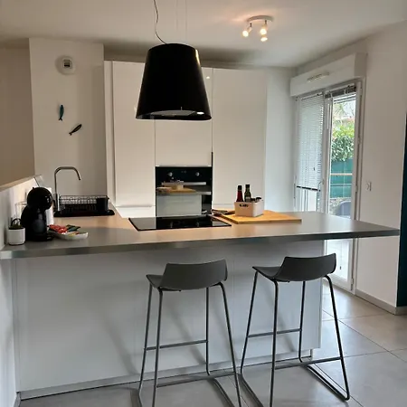 Charming Duplex In * Антіб