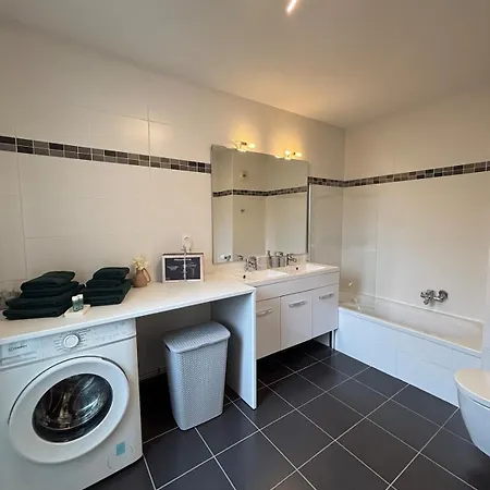 Charming Duplex In Апартаменти