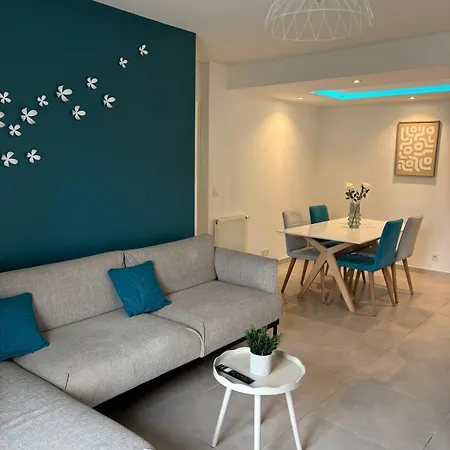 Charming Duplex In Апартаменти Антіб